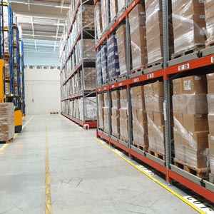 Estanterías de paletización dinámica y push pack
